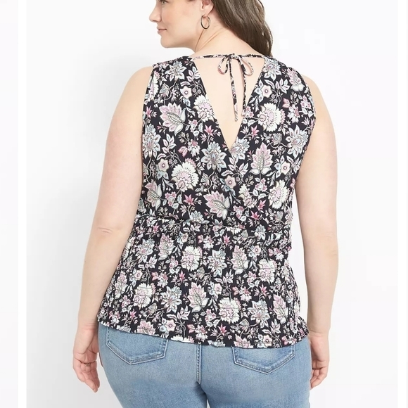 NWOT LANE BRYANT SLEEVELESS DOUBLE V-NECK BLOUSE - Picture 3 of 8